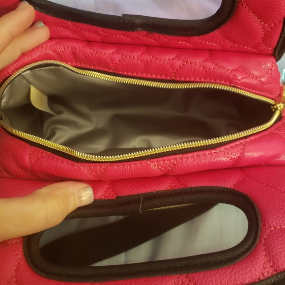 COPY - Betsey Johnson insulated bag - Picture 2 of 4